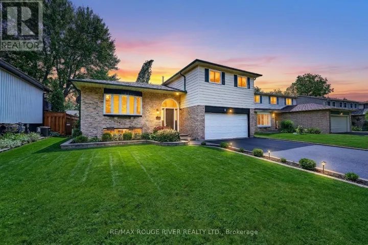 6 RIBBLESDALE DRIVE, Whitby (Pringle Creek), Ontario L1N6K6
