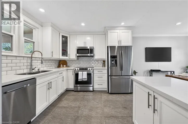 154 BRIDGEPORT Road E, Waterloo, Ontario N2J2K4