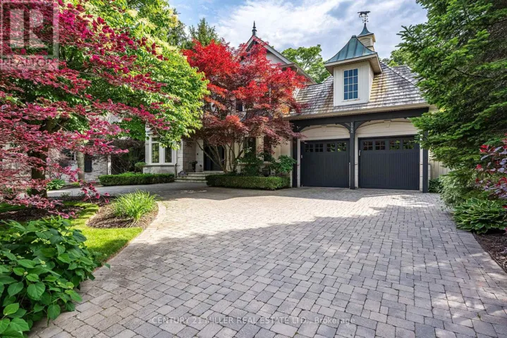 122 LISONALLY COURT, Oakville (SW Southwest), Ontario L6L6P2