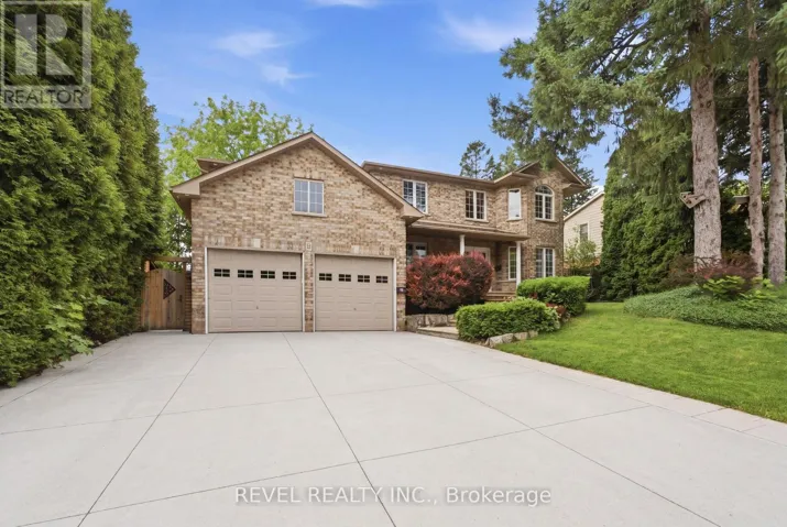 11 MAYNARD STREET, Hamilton (Falkirk), Ontario L9B1A9