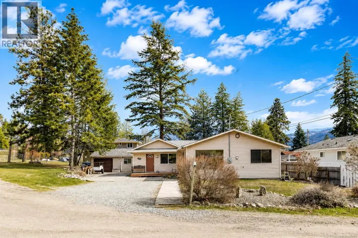 4311 11th Street, Peachland, British Columbia V0H1X6