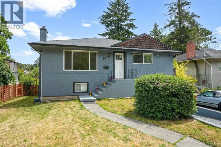 3375 Maplewood Rd, Saanich, British Columbia V8P3N1