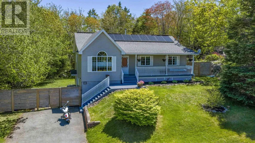 42 Oceanbreeze Avenue, Herring Cove, Nova Scotia B3V1H5