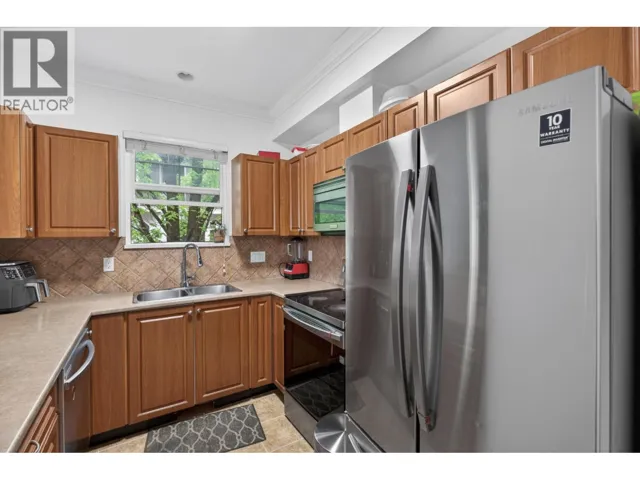 25 1010 EWEN AVENUE, New Westminster, British Columbia V3M5C9