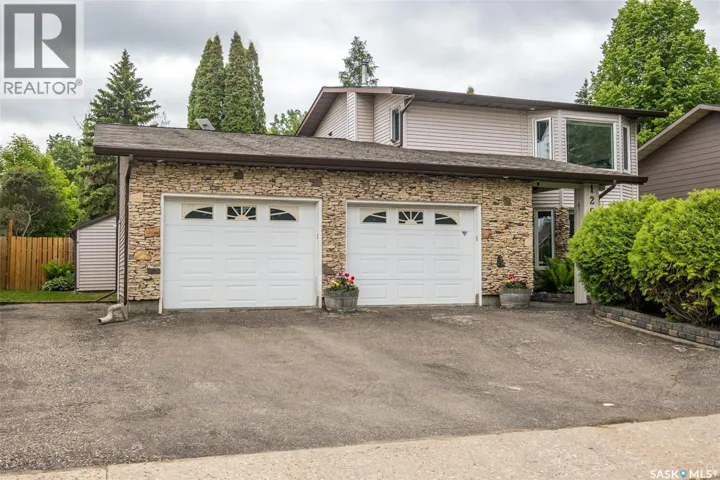 1293 Amos PLACE, Prince Albert, Saskatchewan S6V7A5