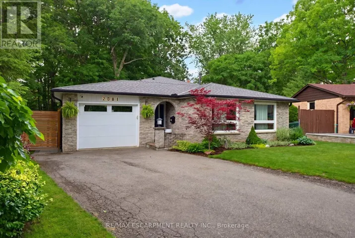 2381 PEART COURT, Burlington (Mountainside), Ontario L7P2V4