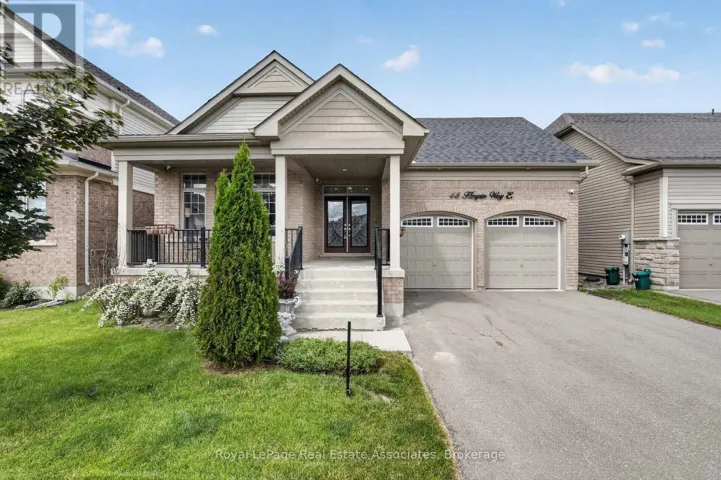 48 HARPIN WAY E, Centre Wellington (Fergus), Ontario N1M0E9
