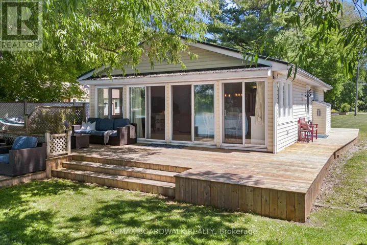 130 BAY LANE, Edwardsburgh/Cardinal, Ontario K0E1E0