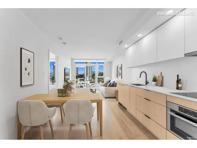 1111 13738 CENTRAL AVENUE, Surrey, British Columbia V3T0X5
