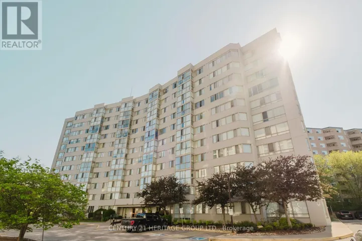 209 - 270 DAVIS DRIVE, Newmarket (Central Newmarket), Ontario L3Y8K2