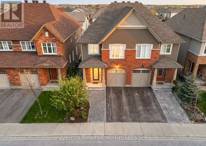352 WARMSTONE DRIVE, Ottawa, Ontario K2S0W3