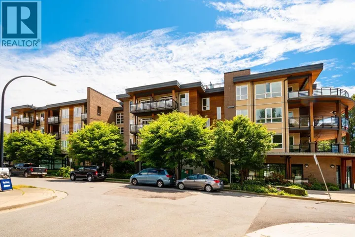 417 733 W 14TH STREET, North Vancouver, British Columbia V7M0C6