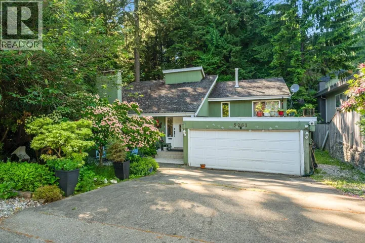 5261 CLIFFRIDGE AVENUE, North Vancouver, British Columbia V7R3V2