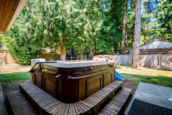 20151 37 AVENUE, Langley, British Columbia V3A7K5