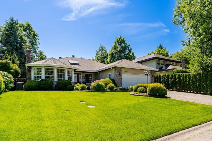 10675 GLENWOOD CRESCENT, Surrey, British Columbia V4N1W1