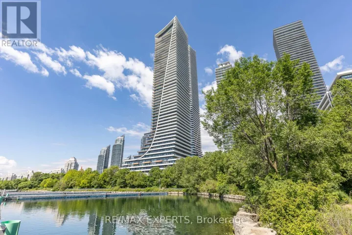 1215 - 30 SHORE BREEZE DRIVE, Toronto (Mimico), Ontario M8V1A1
