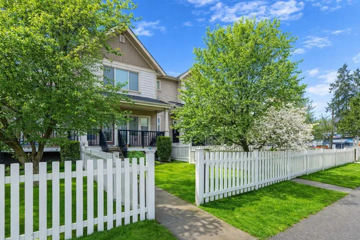 60 19097 64 AVENUE, Surrey, British Columbia V3S6X5