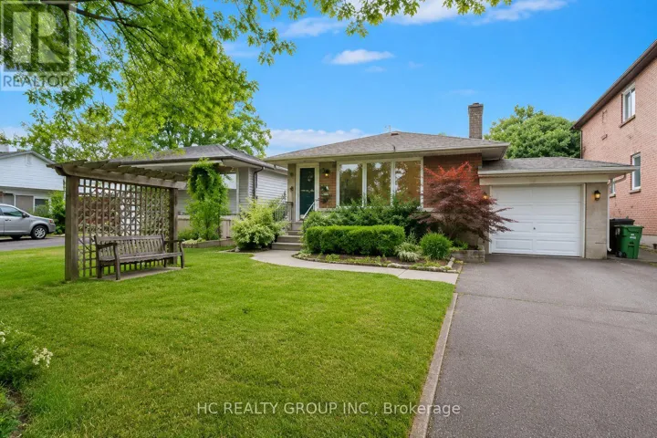 980 LILLIAN STREET, Toronto (Newtonbrook East), Ontario M2M3E9