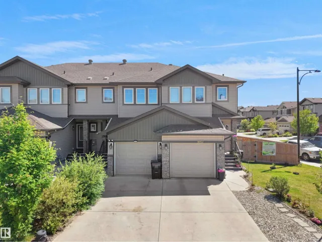 9055 COOPER LINK LI SW, Edmonton, Alberta T6W4A4