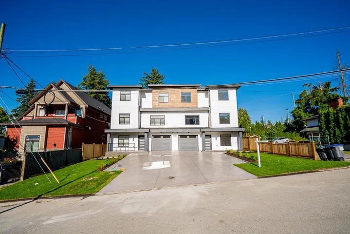 101 9964 120 STREET, Surrey, British Columbia V3W6N5