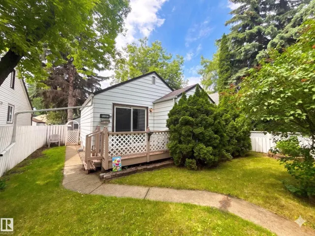 12016 61 ST NW, Edmonton, Alberta T5W4B1