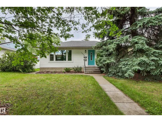 7924 89 AV NW, Edmonton, Alberta T6C1N5