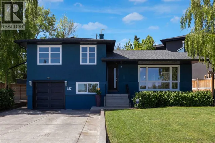 157 Wildwood Drive SW, Calgary, Alberta T3C3C7