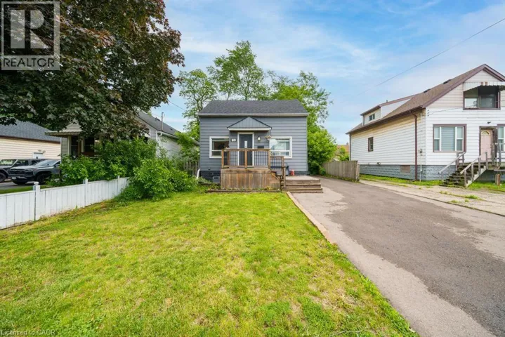726 BRIGHTON Avenue, Hamilton, Ontario L8H6H6
