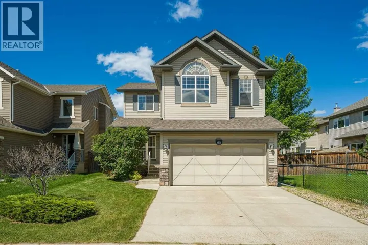 63 Cougartown Close SW, Calgary, Alberta T3H0B3