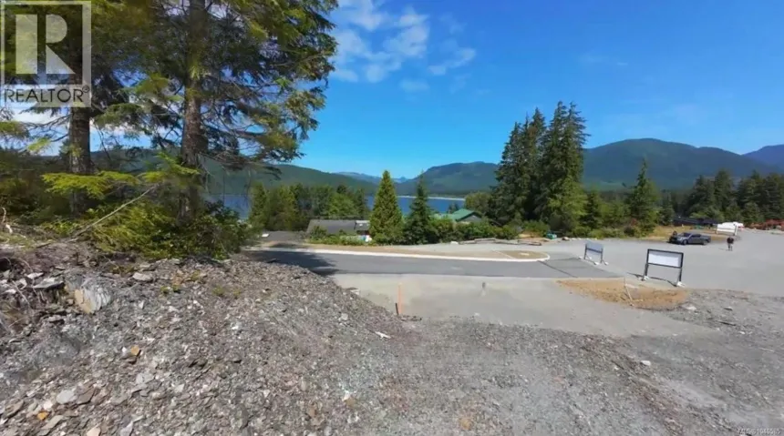 16953 Beachview Dr, Port Renfrew, British Columbia V0S1K0