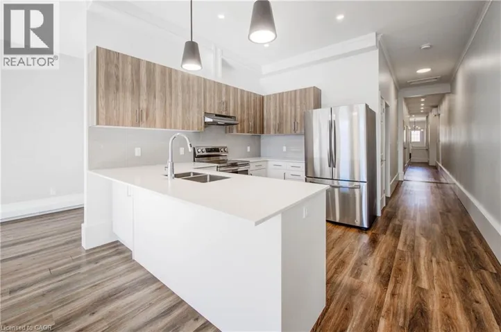 28 MAIN Street Unit# 1, Cambridge, Ontario N1R1V4
