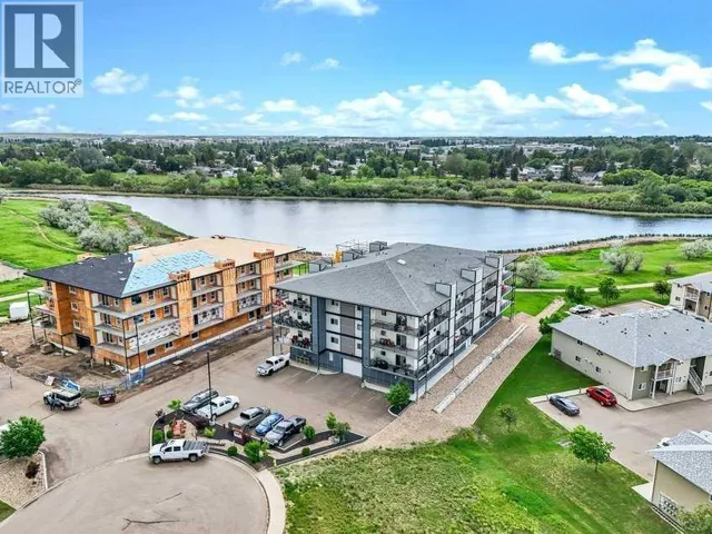 301, 499 Meadow Lake Court, Brooks, Alberta T1R0Y7