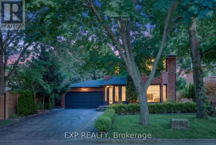 1158 CAMPBELL COURT, Burlington (Brant), Ontario L7S1Z8