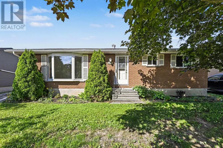 855 KEDROSKY DRIVE, Renfrew, Ontario K7V4C8