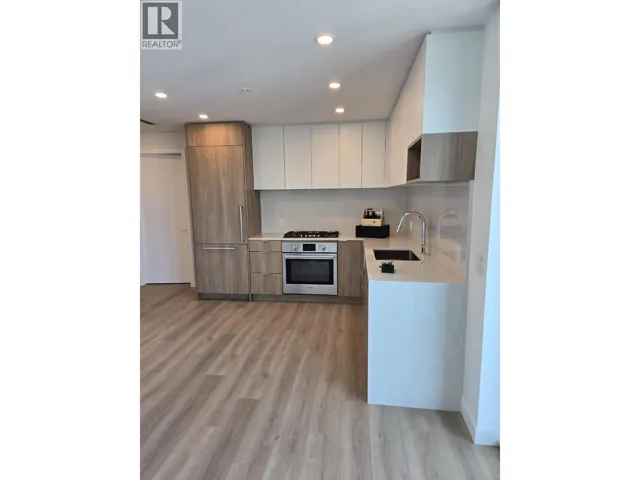 3901 6087 WILSON AVENUE, Burnaby, British Columbia V5H0M1