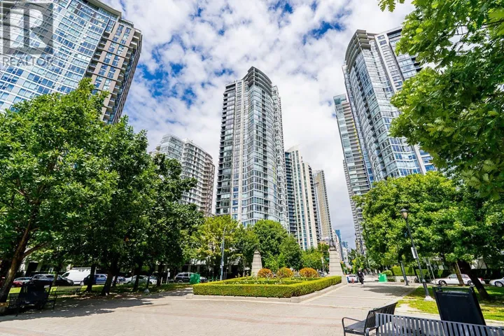 1202 1495 RICHARDS STREET, Vancouver, British Columbia V6Z3E3