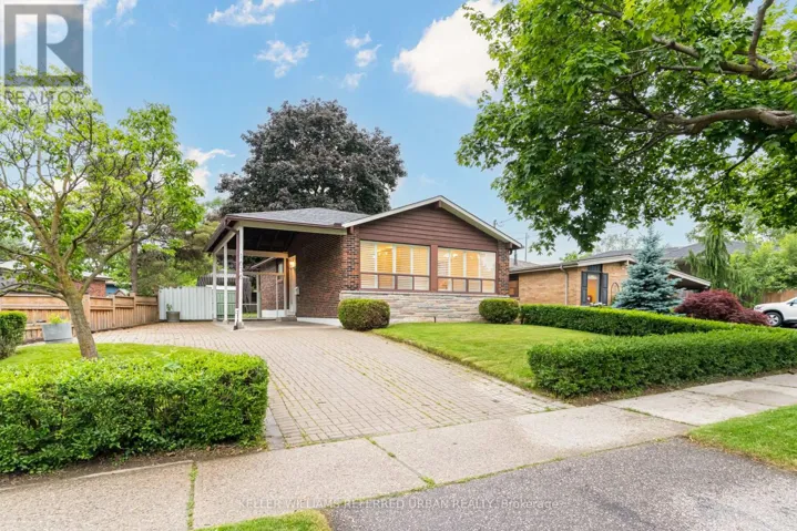 1636 ROBILLARD ROAD, Mississauga (Clarkson), Ontario L5J3K9