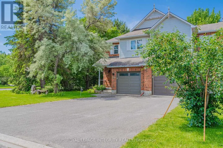 208 BLACKDOME CRESCENT, Ottawa, Ontario K2T1A6