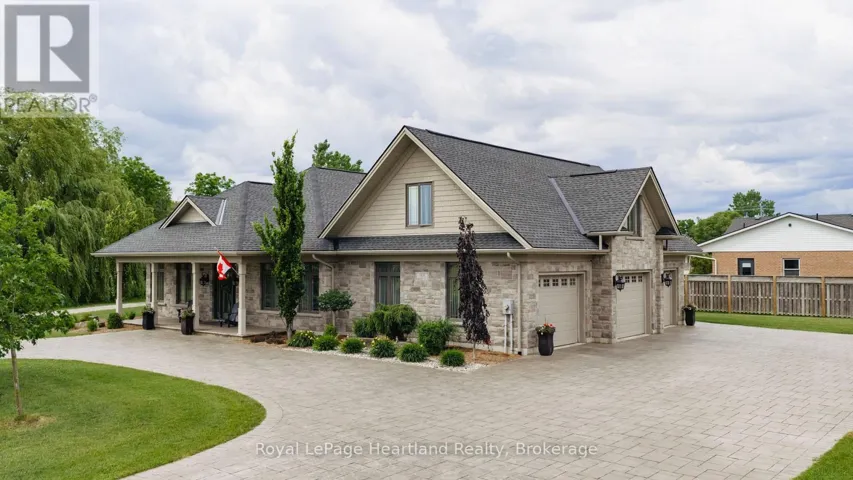 305 MARY STREET, Central Huron (Clinton), Ontario N0M1L0