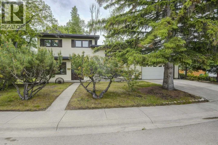 1135 Southglen Drive SW, Calgary, Alberta T2W0X2