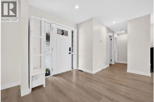 104 Silver Springs Green NW, Calgary, Alberta T3B3Y9