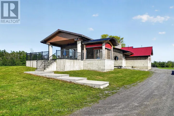17441 MCPHAIL ROAD, South Stormont, Ontario K0C2A0