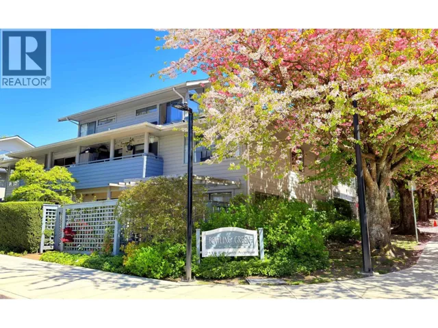 10 2118 EASTERN AVENUE, North Vancouver, British Columbia V7L3G3