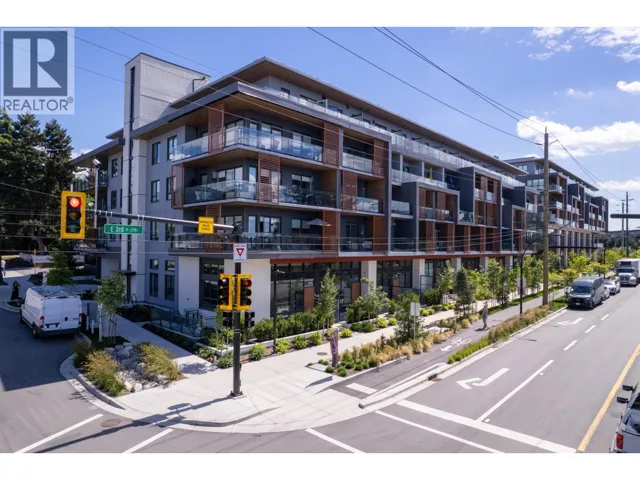 317 422 E 3RD STREET, North Vancouver, British Columbia V7L0K1