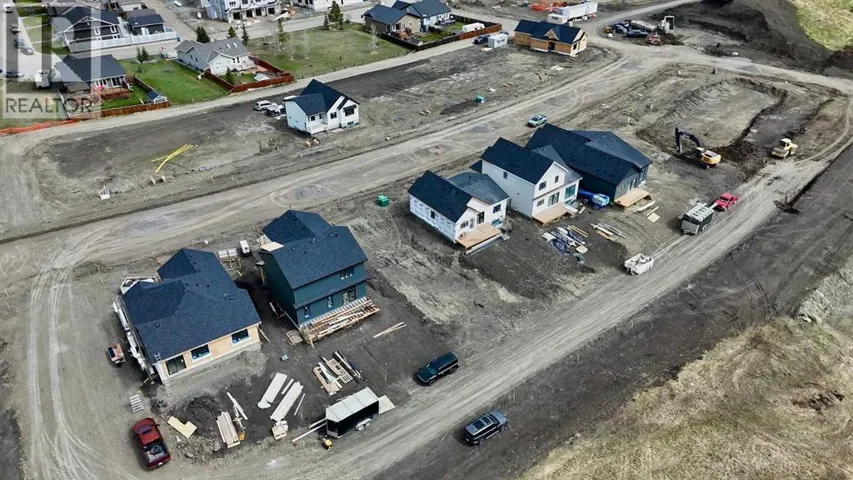 355 FLARE Avenue SW, Diamond Valley, Alberta T0L2A0