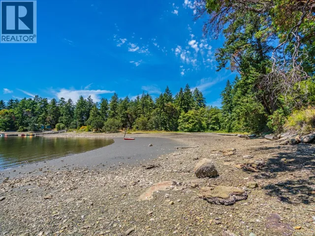 137 Pirates Lane, Protection Island, British Columbia V9R6R1