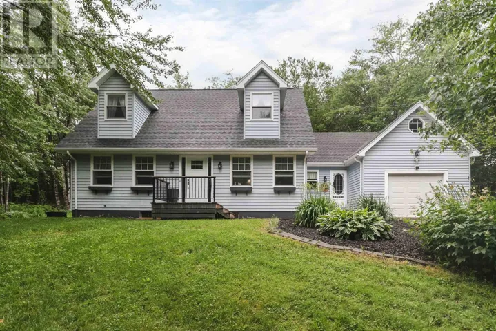 4 Beamish Road, Mount Uniacke, Nova Scotia B0N1Z0