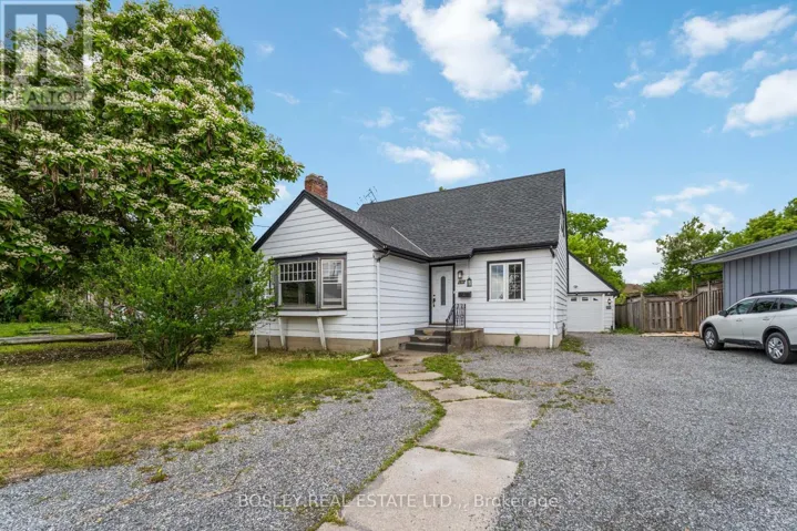 230 PELHAM ROAD, St. Catharines (Western Hill), Ontario L2S1X6