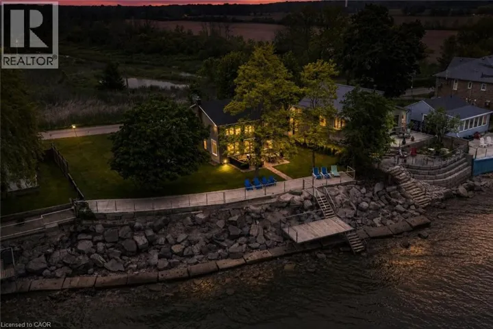 2118 LAKESHORE Road, Dunnville, Ontario N1A2W8
