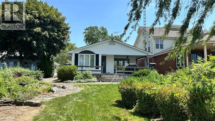 2995 ST. CLAIR PARKWAY, Sombra, Ontario N0P2H0